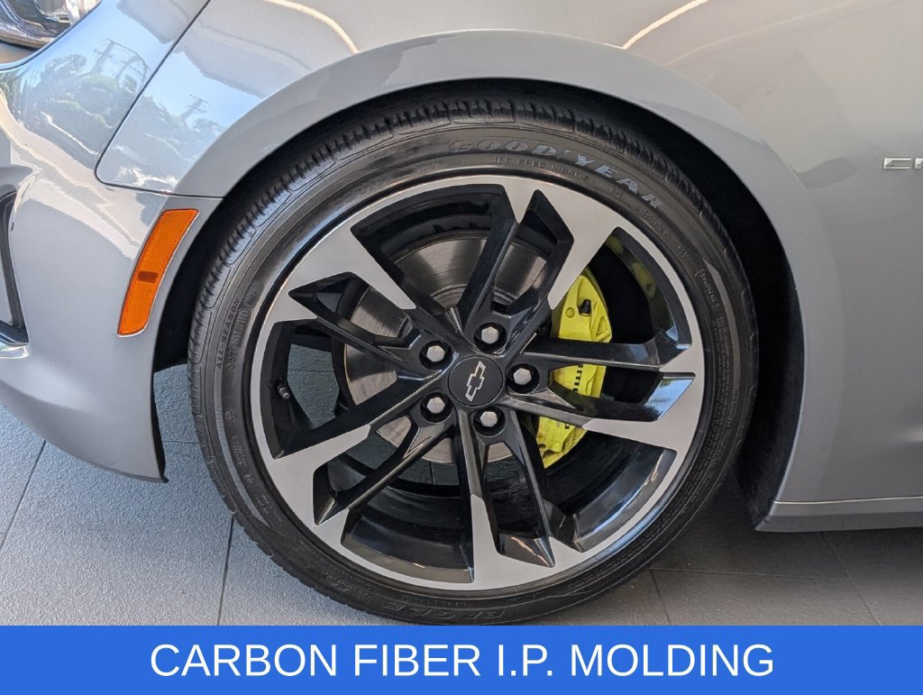 Used 2021 Chevrolet Camaro LT RWD image 4