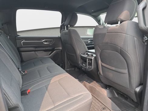 Used 2019 RAM 1500 Big Horn AWD/4WD image 12