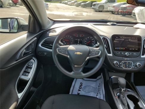 Used 2024 Chevrolet Malibu LT FWD image 11