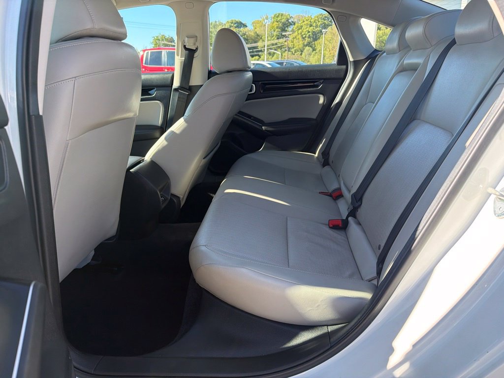 Used 2024 Honda Civic Touring image 38