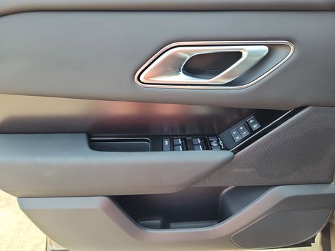 New 2026 Land Rover Range Rover Velar Dynamic SE image 24