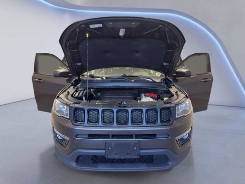 Used 2019 Jeep Compass Altitude AWD/4WD image 8