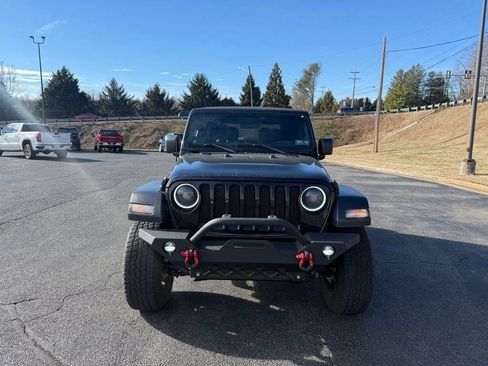 Used 2023 Jeep Wrangler Sport S image 2