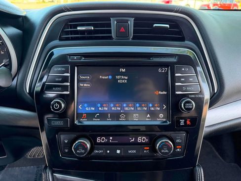 Used 2016 Nissan Maxima 3.5 SV FWD image 22