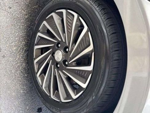 Used 2023 Hyundai Sonata SEL image 13