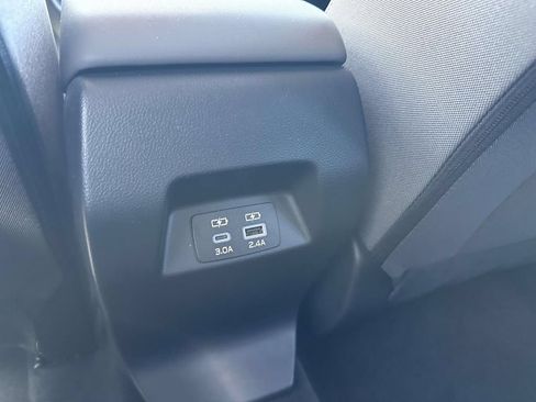 Certified 2025 Subaru Crosstrek 2.5i Premium AWD/4WD image 9