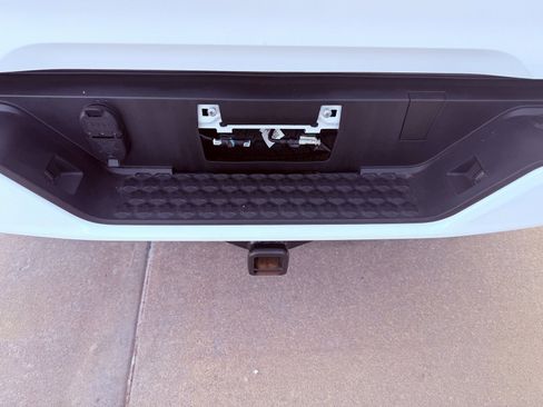 Used 2024 Chevrolet Colorado LT w/ LT Convenience Package II image 6