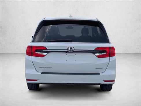 Used 2024 Honda Odyssey Touring image 7
