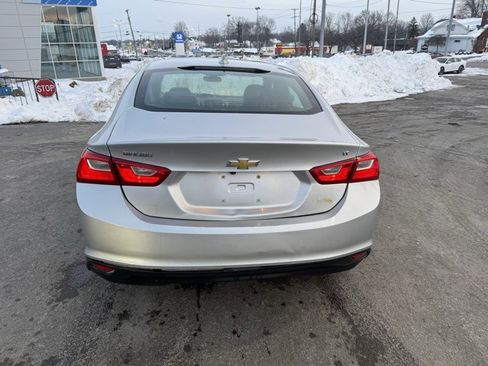 Used 2016 Chevrolet Malibu LT image 5