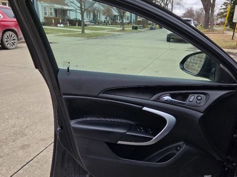 Used 2017 Buick Regal GS w/ Driver Confidence Package #2 image 21