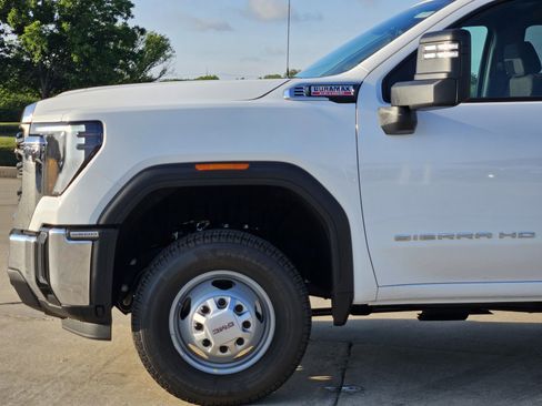 New 2026 GMC Sierra 3500 Pro w/ Convenience Package AWD/4WD image 6