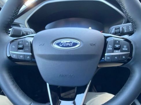 Used 2023 Ford Escape Active w/ Tech Pack #2 AWD/4WD image 19