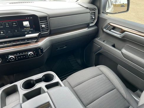 Certified 2023 GMC Sierra 1500 Elevation image 35