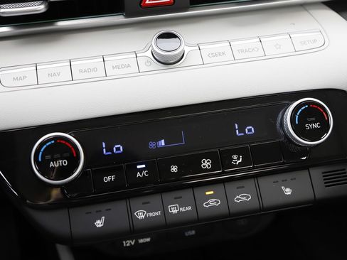 New 2026 Hyundai Elantra Limited FWD image 27