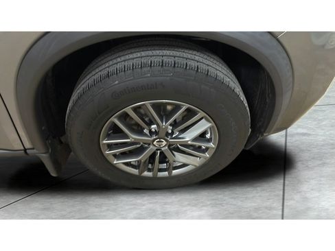 Used 2021 Nissan Rogue S AWD/4WD image 18