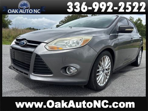 Used 2012 Ford Focus SEL FWD image 1