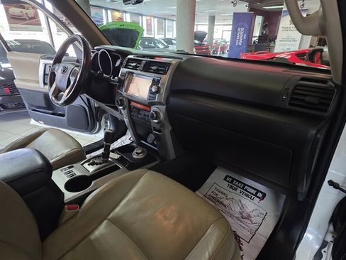 Used 2011 Toyota 4Runner Limited image 33