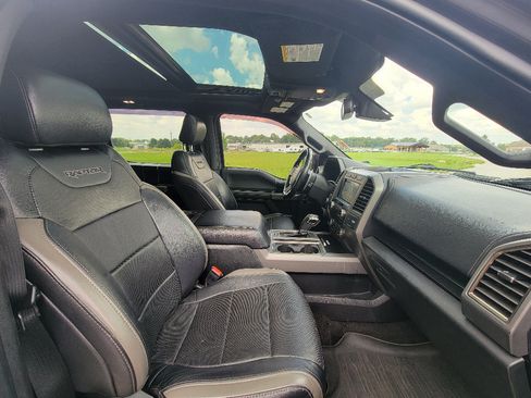 Used 2018 Ford F150 Raptor w/ Equipment Group 802A Luxury AWD/4WD image 36
