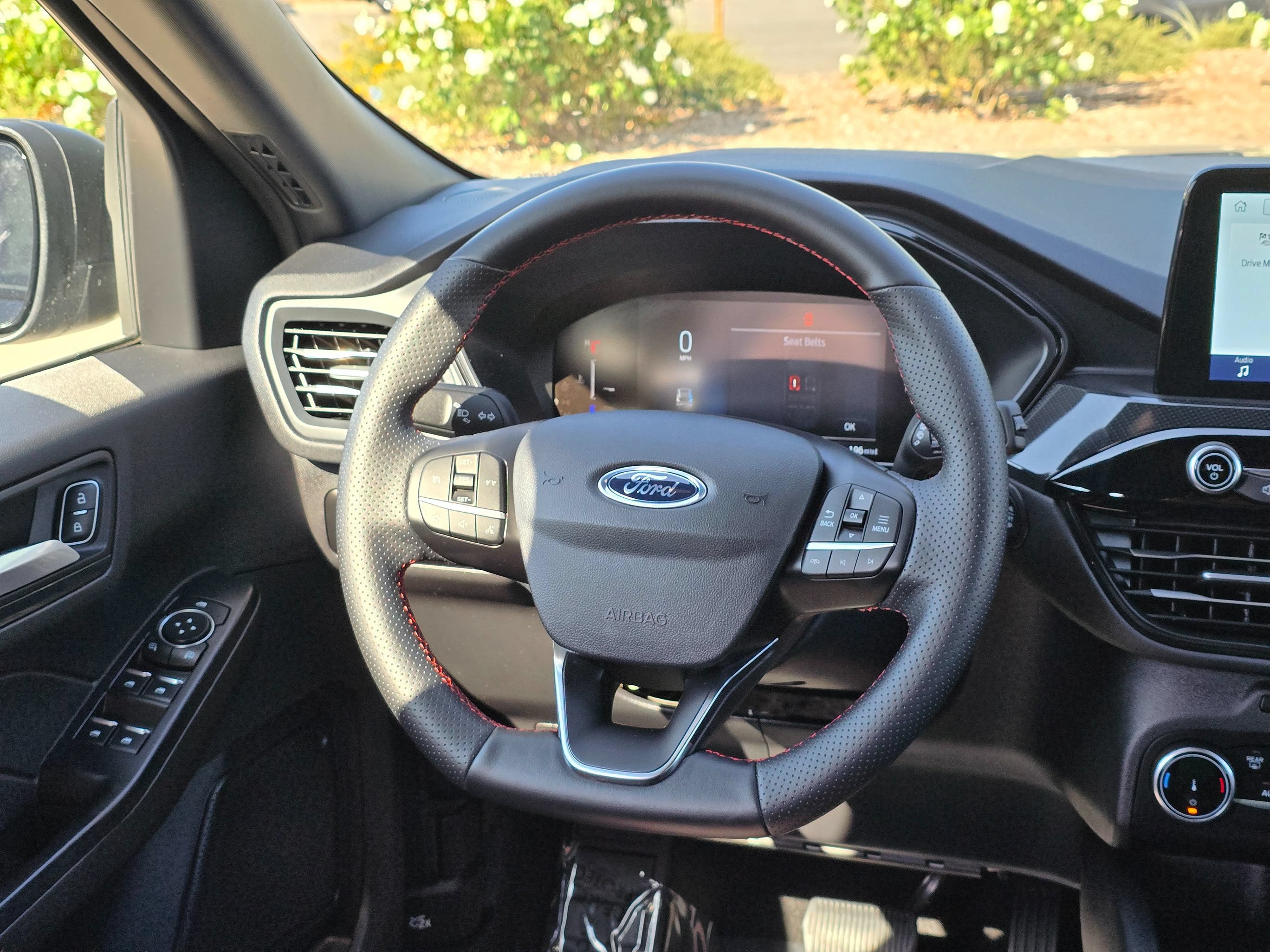 Used 2025 Ford Escape ST-Line FWD image 23