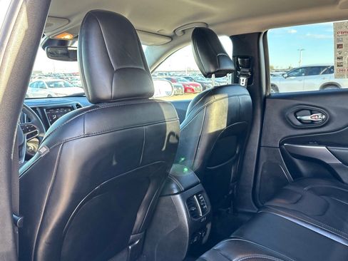 Used 2022 Jeep Cherokee Latitude Lux image 32