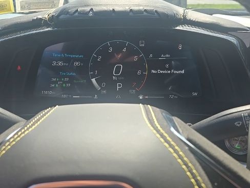 Used 2022 Chevrolet Corvette Stingray Premium Conv w/ Z51 Performance Package RWD image 7