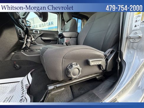 Used 2020 Jeep Gladiator Sport w/ Quick Order Package 24S image 14