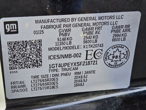 Used 2025 GMC Sierra 2500 AT4 image 38