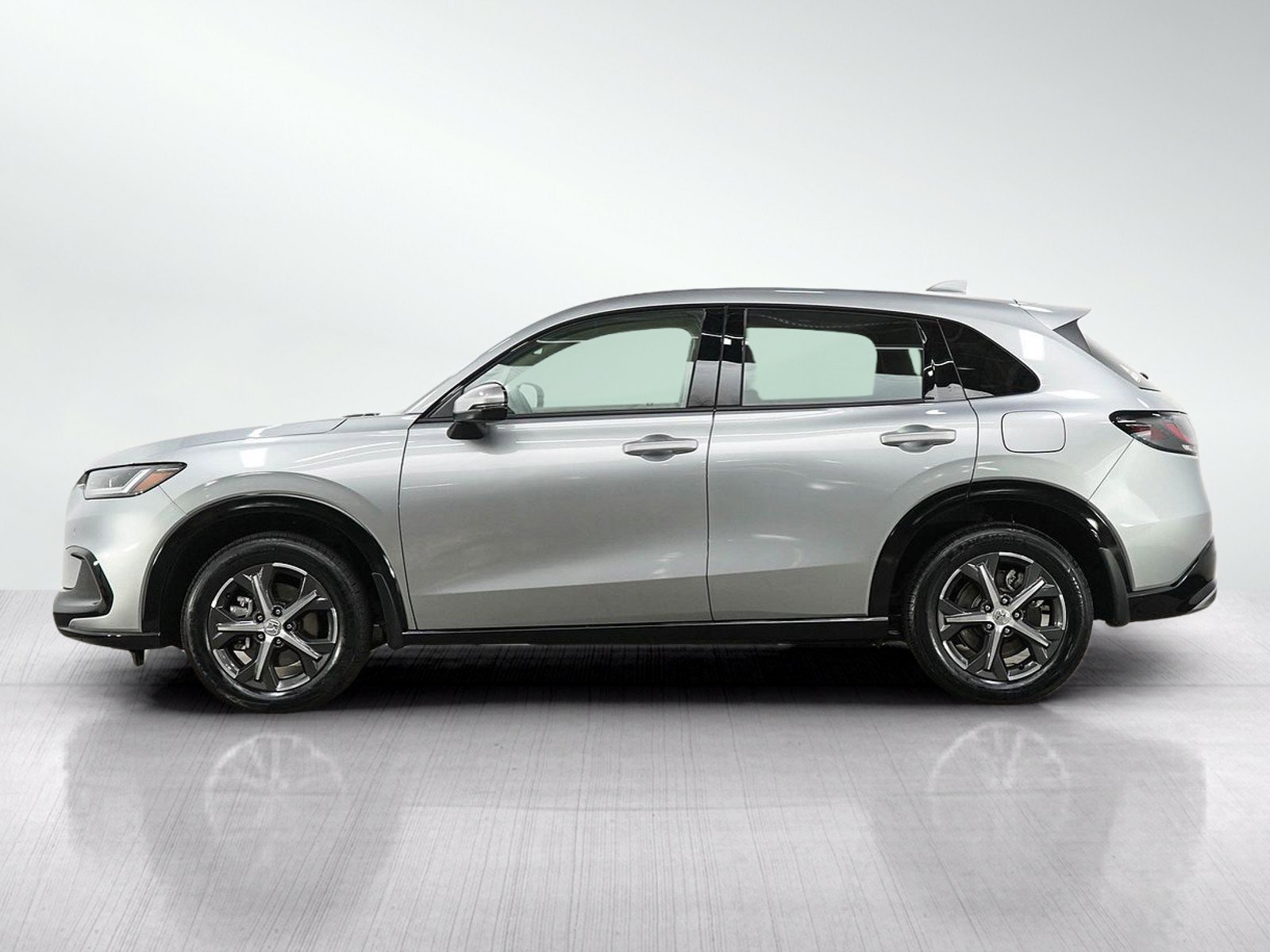 Used 2025 Honda HR-V EX-L image 2