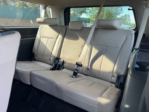 Used 2022 Ford Expedition Max XLT image 12