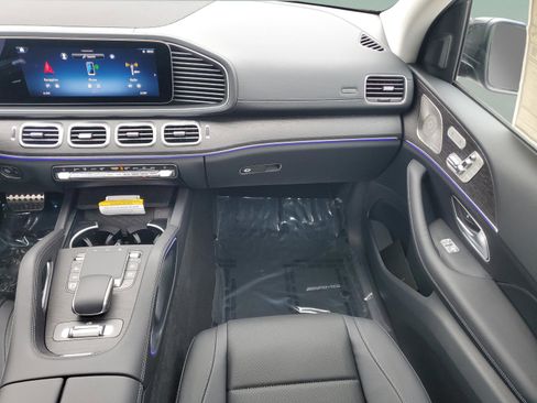 New 2026 Mercedes-Benz GLS 450 4MATIC image 11