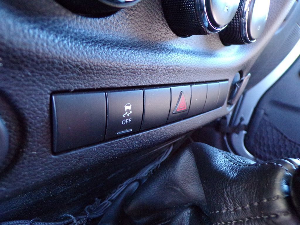 Used 2013 Jeep Wrangler Sport AWD/4WD image 21
