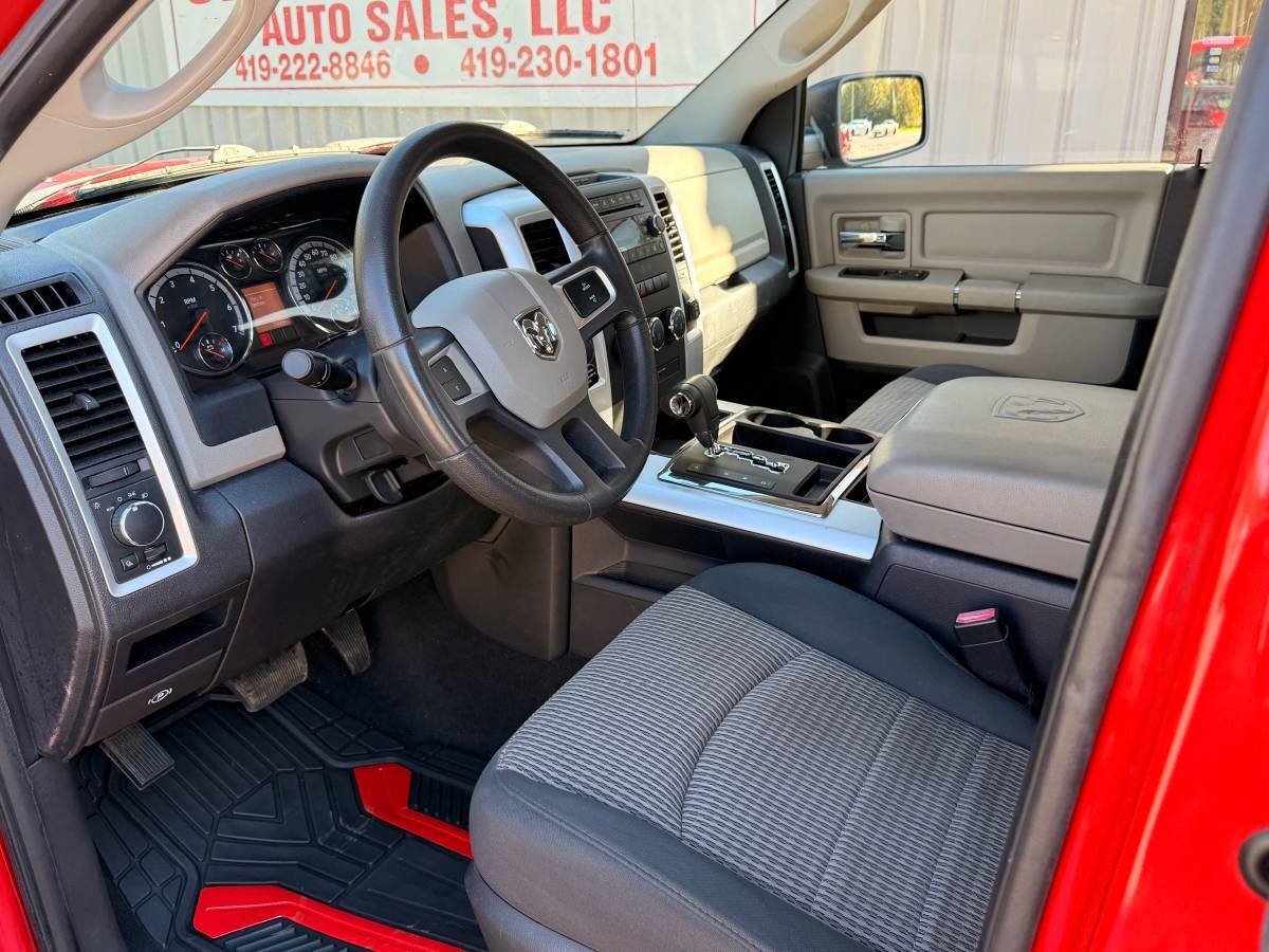 Used 2010 Dodge Ram 1500 Truck SLT w/ Remote Start & Security Group AWD/4WD image 9