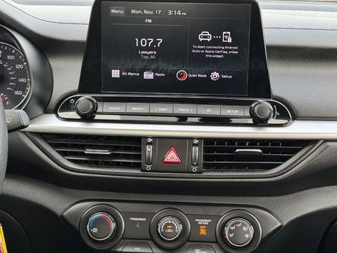 Used 2024 Kia Forte LXS image 13