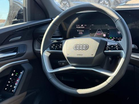 Used 2025 Audi Q5 Premium Plus AWD/4WD image 9