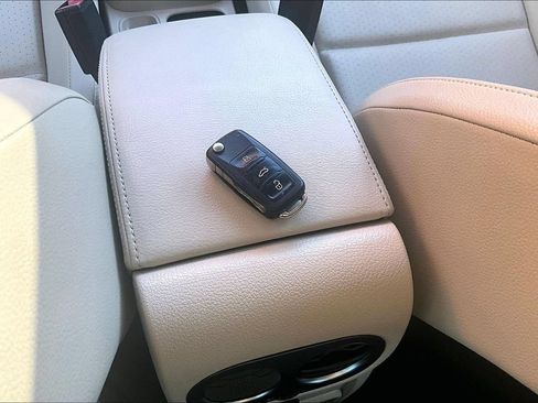Used 2014 Volkswagen Tiguan S FWD image 14