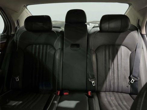 Used 2019 Genesis G90 5.0 Ultimate RWD image 45