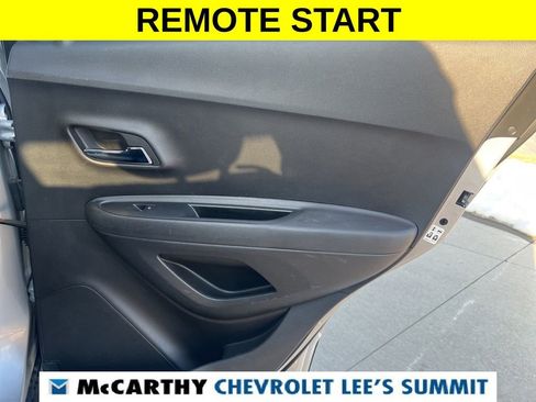 Used 2018 Chevrolet Trax LT w/ LT Convenience Package image 22