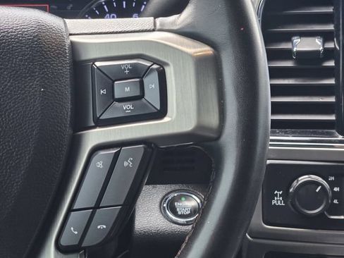 Certified 2022 Ford F250 Platinum w/ FX4 Off-Road Package AWD/4WD image 28