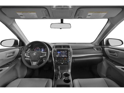 Used 2015 Toyota Camry SE w/ Moonroof Package FWD image 8