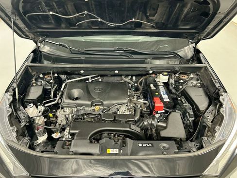 Used 2019 Toyota RAV4 XLE w/ Convenience Package image 24