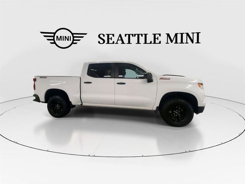 Used 2023 Chevrolet Silverado 1500 LT Trail Boss w/ Convenience Package II AWD/4WD image 13