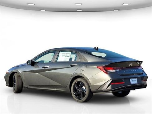 New 2026 Hyundai Elantra Sport FWD image 6