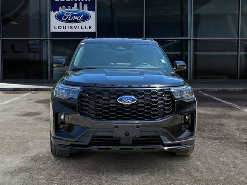 Used 2025 Ford Explorer ST-Line w/ ST-Line Street Pack AWD/4WD image 22