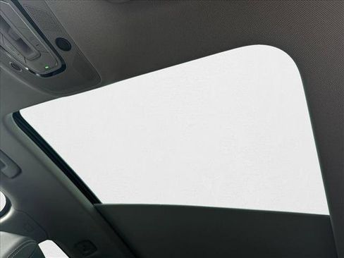 Used 2023 Audi Q5 2.0T Premium w/ Convenience Package image 17