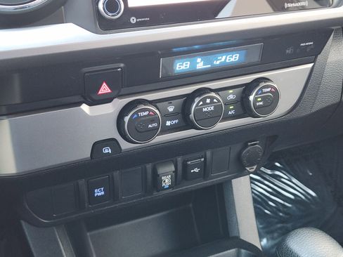 Used 2022 Toyota Tacoma SR5 image 19