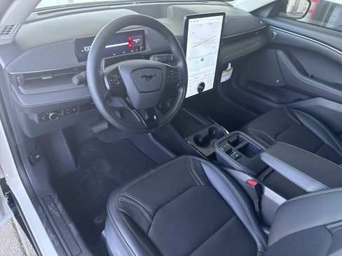 New 2025 Ford Mustang Mach-E Premium image 17