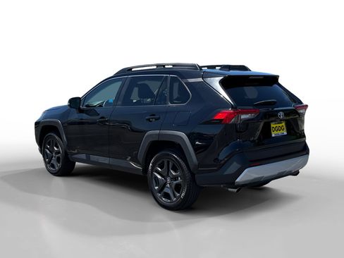 Used 2024 Toyota RAV4 Adventure image 3
