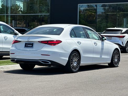 Used 2023 Mercedes-Benz C 300 Sedan image 3