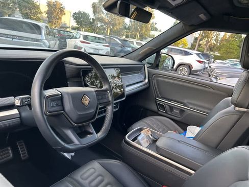 Used 2023 Rivian R1T Adventure image 7