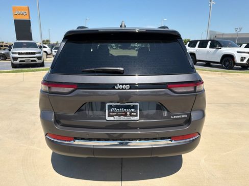 New 2026 Jeep Grand Cherokee Laredo w/ Trailer Tow Package RWD image 4